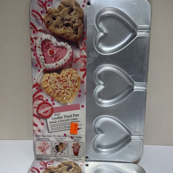 2 Vintage Wilton Heart Cookie Treat Pans Cake Pop Lollipop Mold Valentine 1995 - Picture 2 of 5